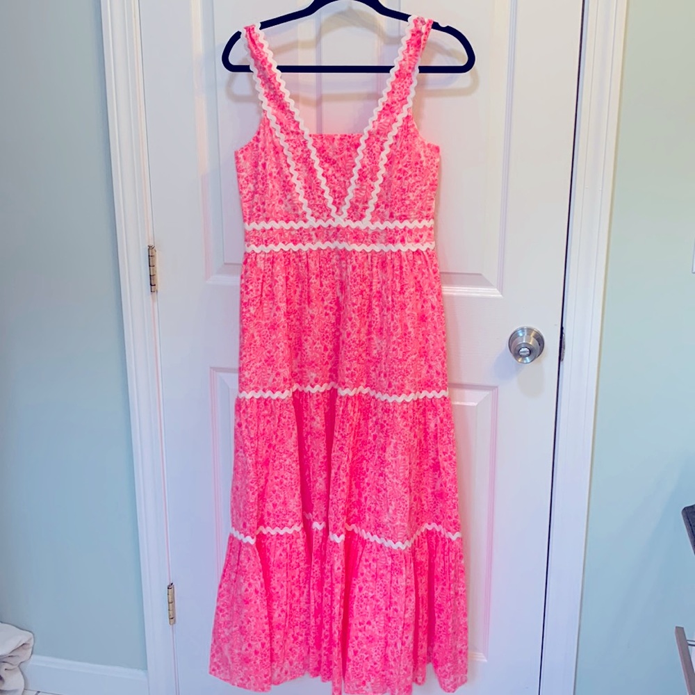 BNWT Lilly Pulitzer maxi dress! This is stunning! Size 2, pink and white
